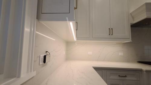 Undercabinet lighting 4